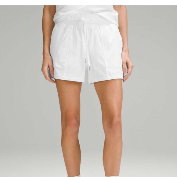 Size 14 Lululemon Dance Studio High-Rise Short 3.5" White Like new - Picture 4 of 12